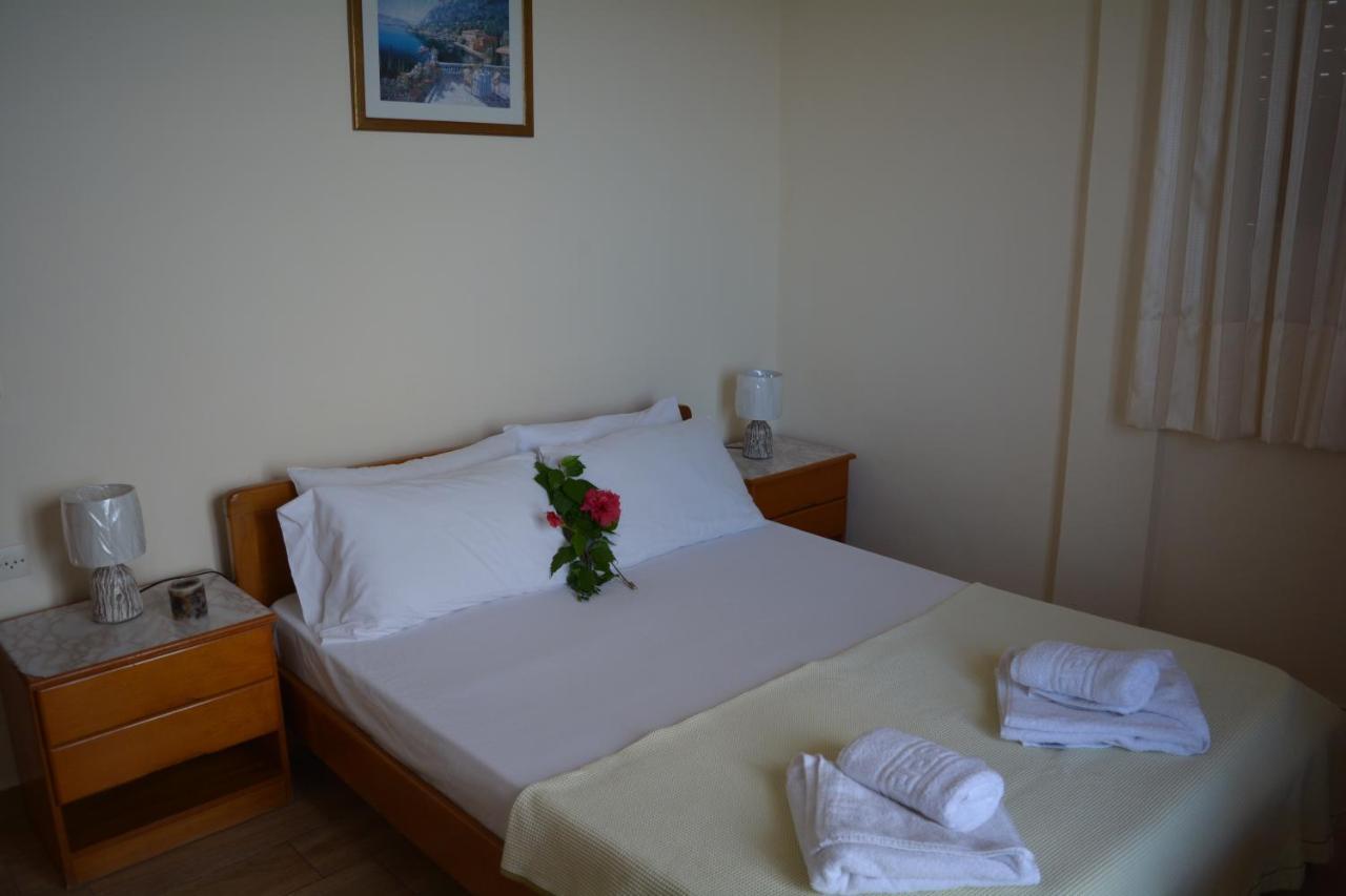 Fiore Rooms Akrotiri  Exterior foto