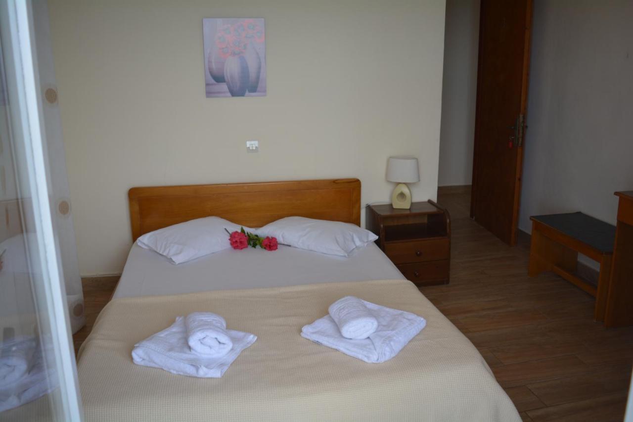 Fiore Rooms Akrotiri  Exterior foto